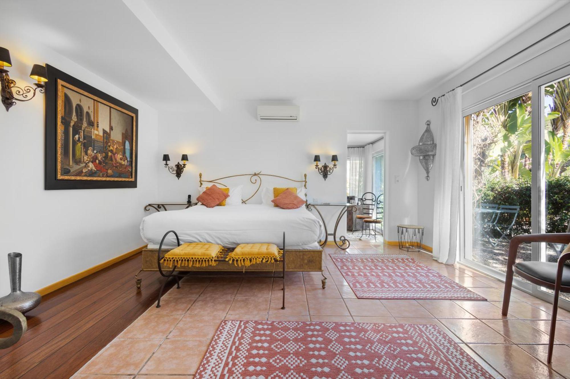 Hotel La Villa Sainte Valerie Adults Only Juan-les-Pins Bagian luar foto