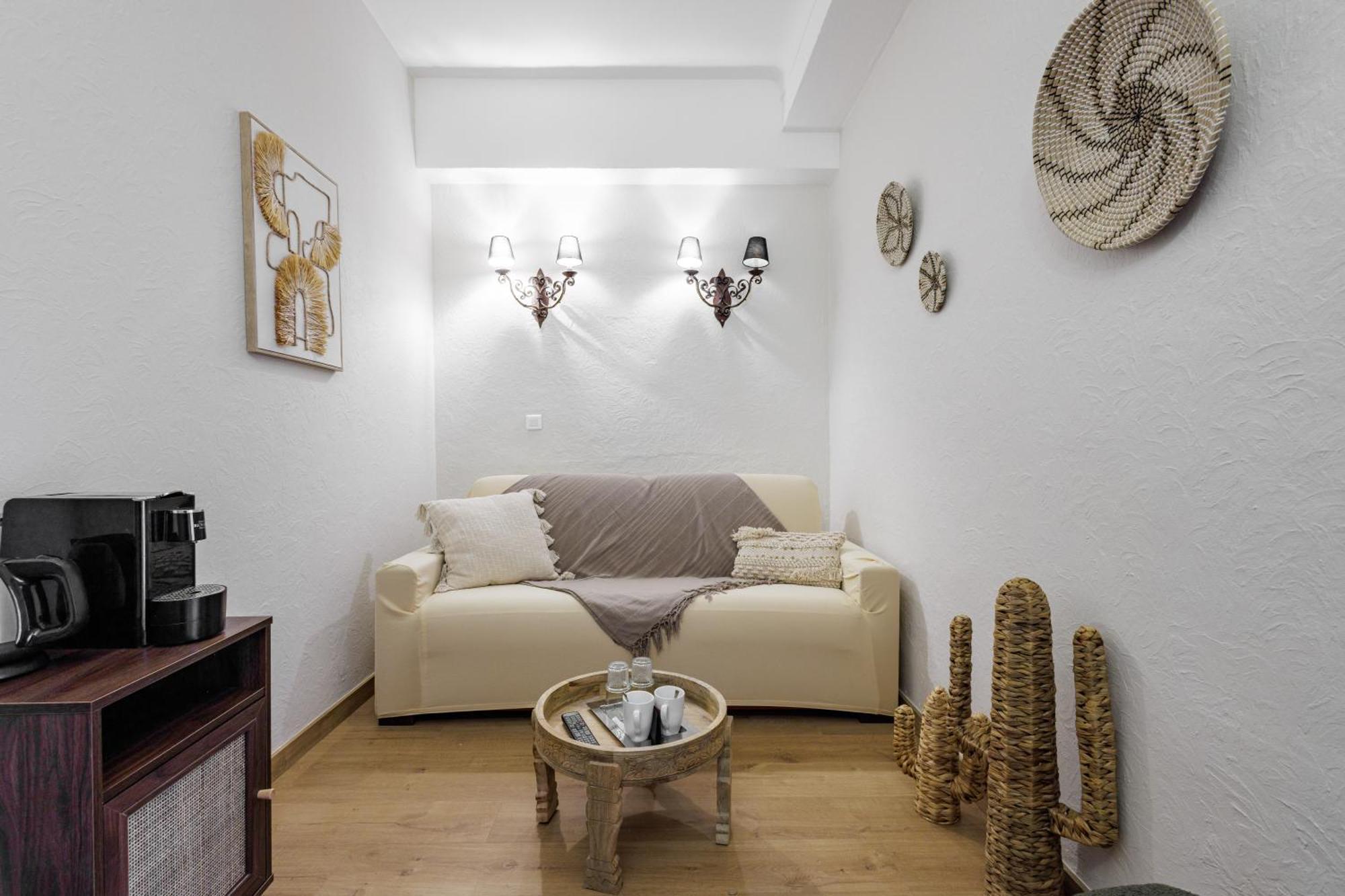 Hotel La Villa Sainte Valerie Adults Only Juan-les-Pins Bagian luar foto