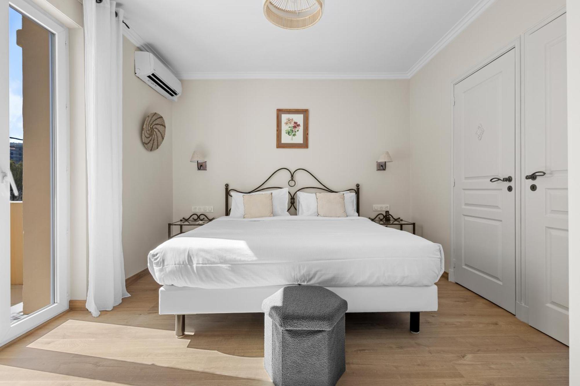 Hotel La Villa Sainte Valerie Adults Only Juan-les-Pins Bagian luar foto