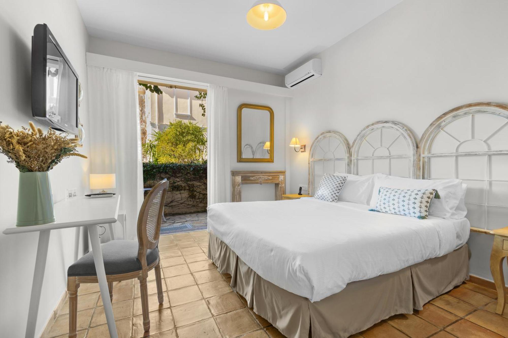Hotel La Villa Sainte Valerie Adults Only Juan-les-Pins Bagian luar foto
