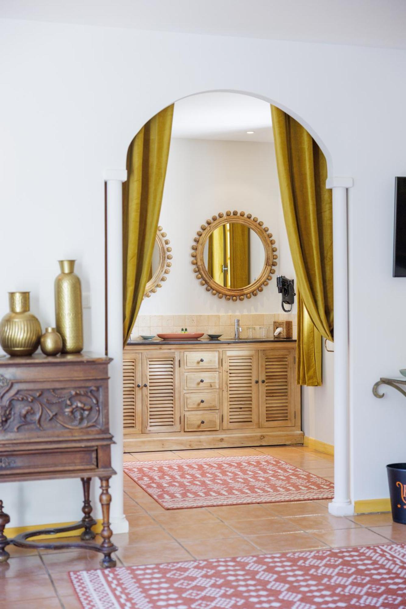 Hotel La Villa Sainte Valerie Adults Only Juan-les-Pins Bagian luar foto